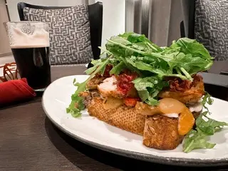 Photo of a chicken BLT